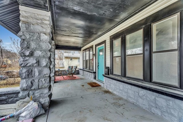 view of patio featuring covered porch