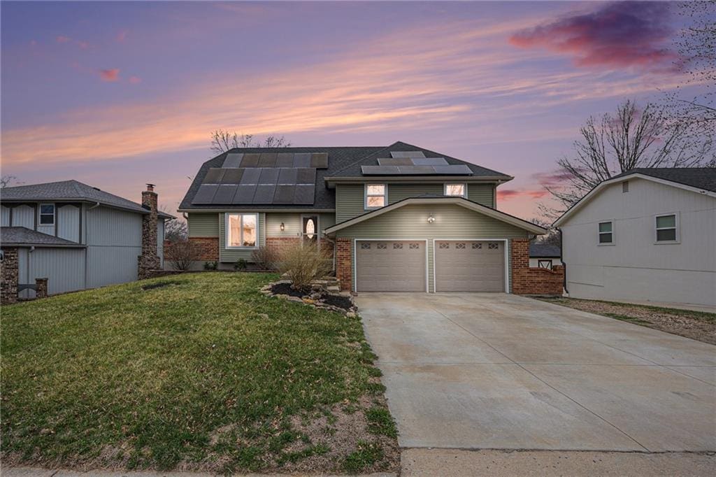 1008 Bristol Way, Liberty, MO 64068 - photo 1