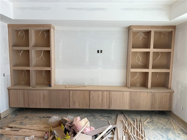 7410 NW Pampas Ln, Parkville, MO 64152 - view of mudroom
