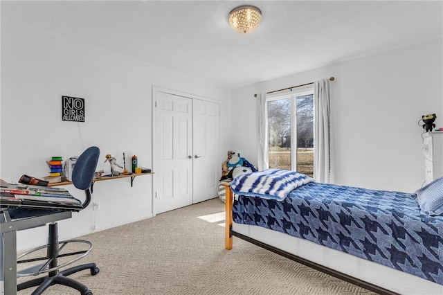 view of carpeted bedroom