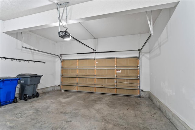 24987 W 150th Ct, Olathe, KS 66061 - garage with a garage door opener