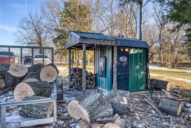 view of outbuilding with an outbuilding