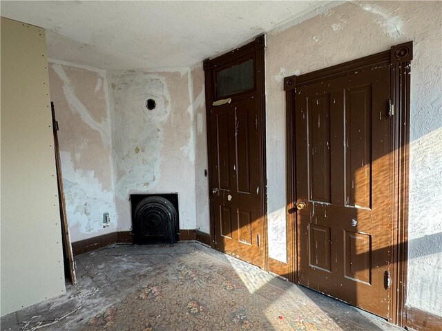 view of unfurnished living room