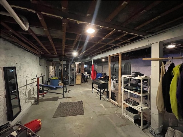 view of unfinished basement