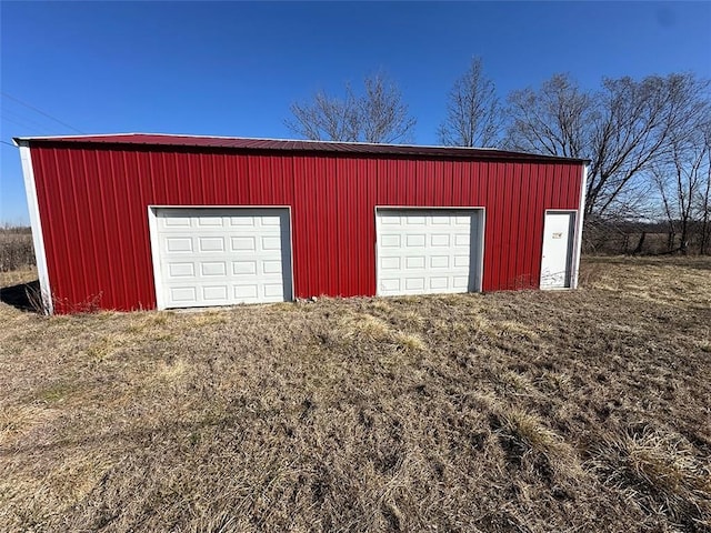 view of detached garage