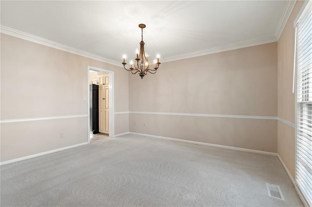 empty room featuring a notable chandelier, visible vents, baseboards, and ornamental molding