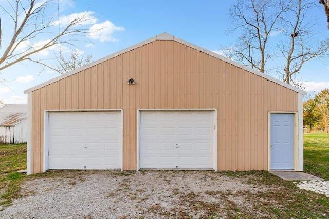 view of detached garage