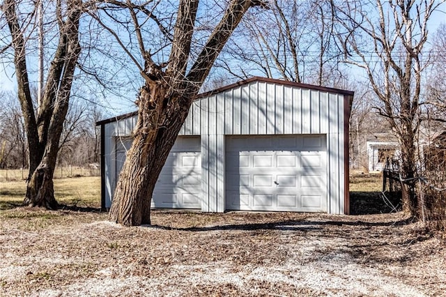 view of detached garage