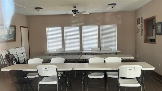 dining space featuring visible vents and ceiling fan