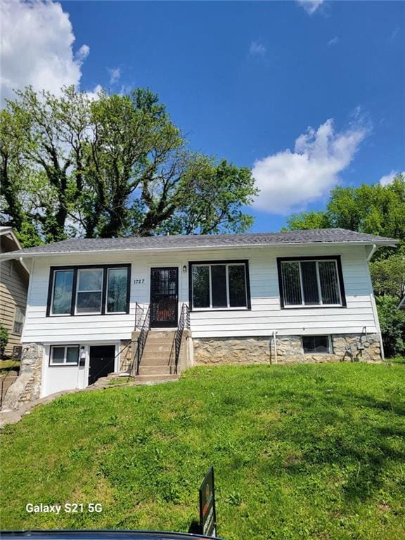 1727 S Crescent Ave, Independence, MO 64052 - view of front of house with a front yard