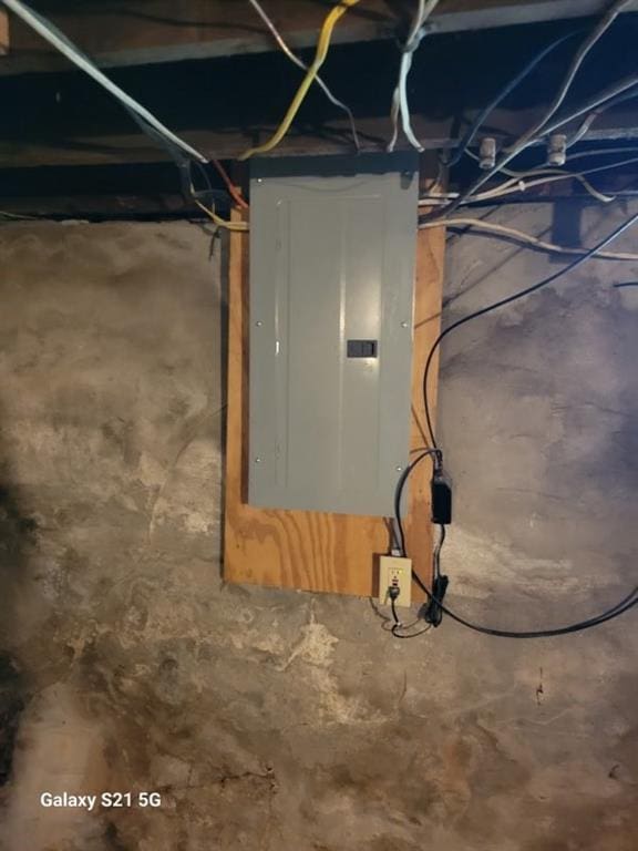 1727 S Crescent Ave, Independence, MO 64052 - utilities with electric panel