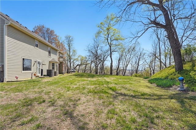 view of yard with central AC