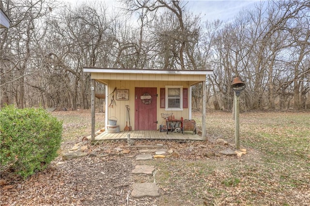 view of outbuilding with an outbuilding