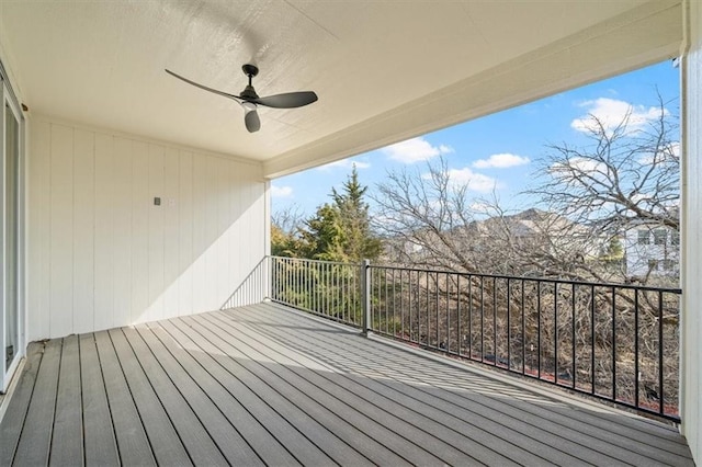 deck with ceiling fan