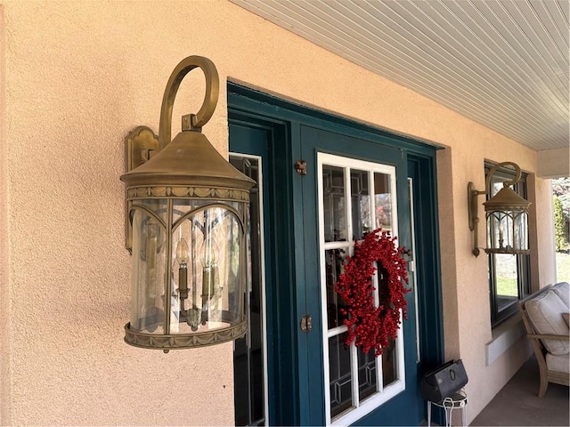 exterior details with stucco siding