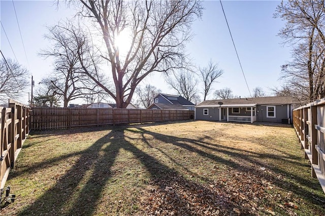 view of yard featuring a fenced backyard