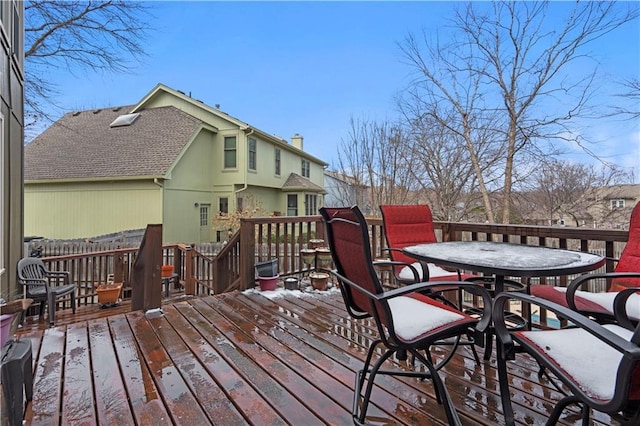 deck featuring outdoor dining space