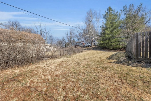 view of yard featuring fence