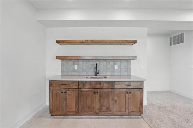 1518 NW 106th Ter, Kansas City, MO 64155 - indoor bar with tasteful backsplash and baseboards