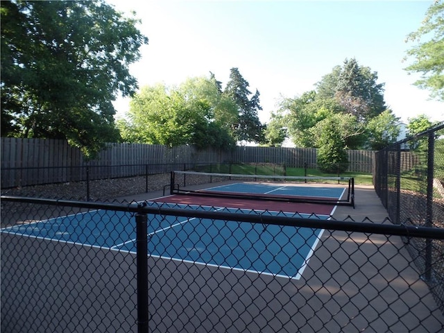 8755 N Chatham Ave, Kansas City, MO 64154 - photo 4