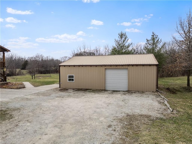 view of detached garage