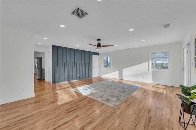 unfurnished living room featuring light wood-style flooring, recessed lighting, visible vents, and ceiling fan