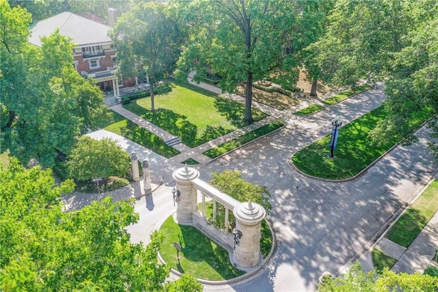 3 Janssen Pl, Kansas City, MO 64109 - photo 2