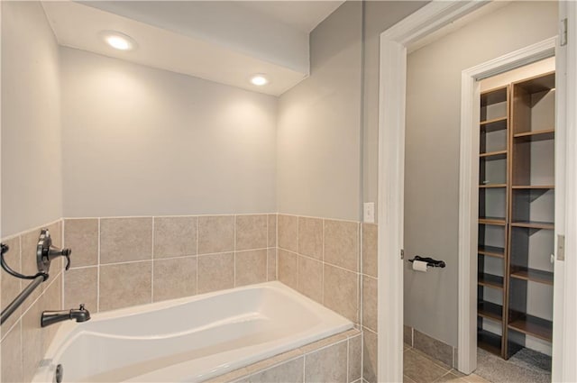 11643 Glen Arbor Ter, Kansas City, MO 64114 - bathroom featuring a garden tub