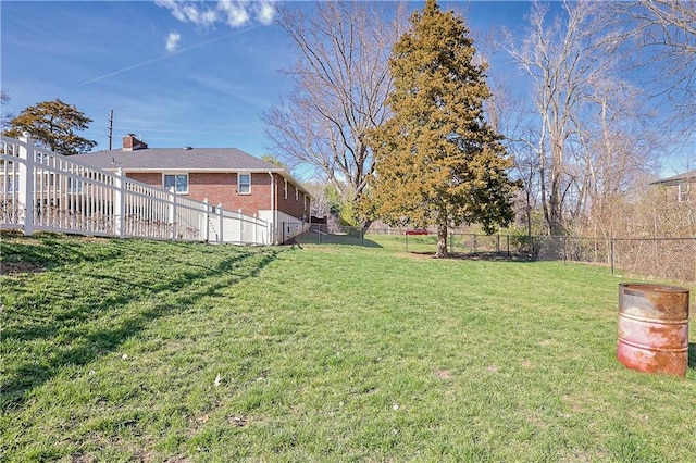 3402 Messanie St, Saint Joseph, MO 64501 - view of yard