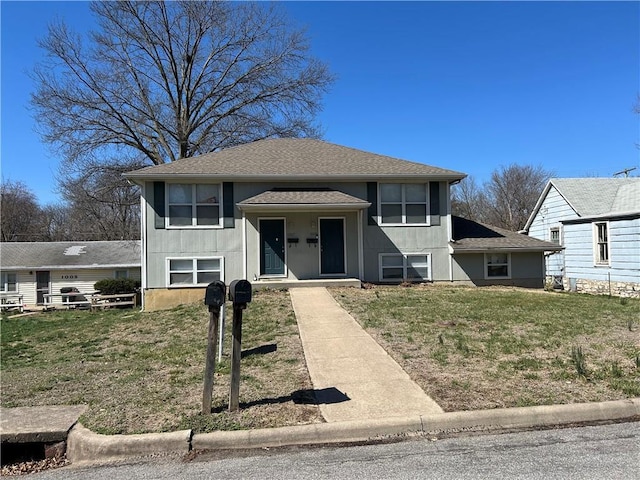 1007 N 12th St, Leavenworth, KS 66048 - photo 1
