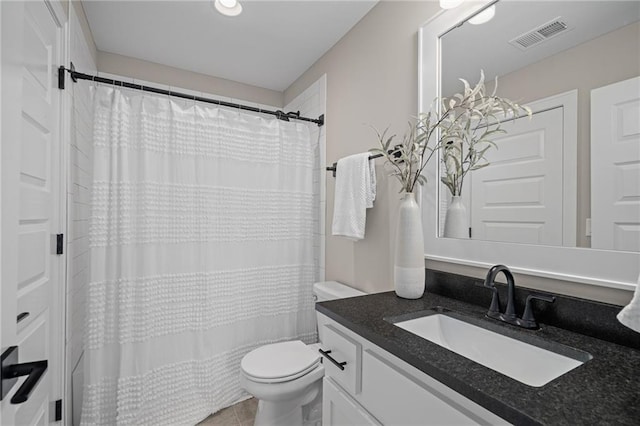 9238 Marion St, Lenexa, KS 66220 - full bathroom with vanity, toilet, and curtained shower
