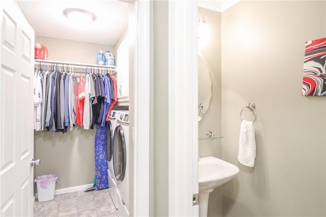 4373 Hackberry Ln, Bates City, MO 64011 - bathroom with washer and clothes dryer and baseboards