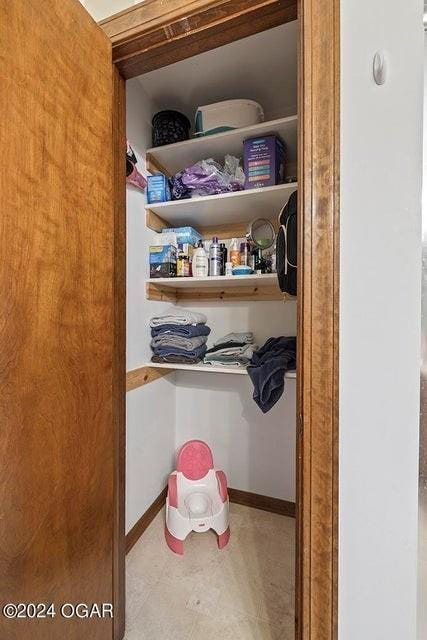 104 W Highland Ave, Nevada, MO 64772 - view of closet