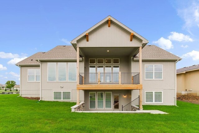 13021 W 174th Pl, Overland Park, KS 66221 - rear view of property with a lawn and a shingled roof