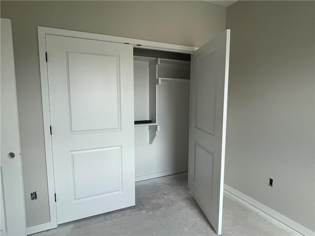 16487 W 166th Pl, Olathe, KS 66062 - view of closet