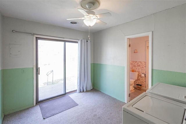 washroom with washer / clothes dryer, visible vents, ceiling fan, and plenty of natural light