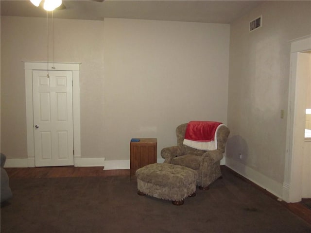 1202 N 8th St, Saint Joseph, MO 64501 - living area featuring ceiling fan and baseboards