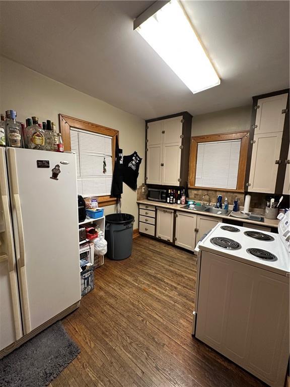 421 W Cooper St, Maryville, MO 64468 - photo 11