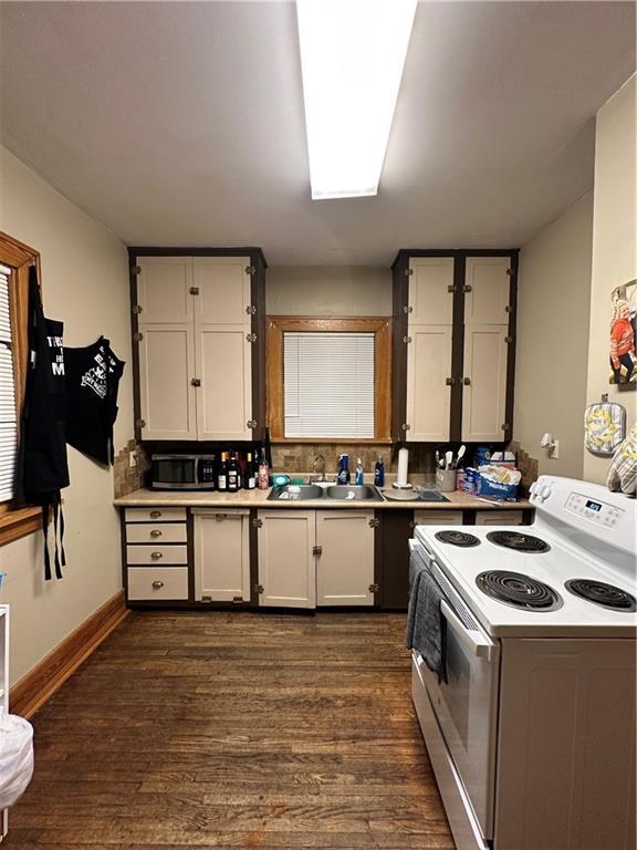 421 W Cooper St, Maryville, MO 64468 - photo 12