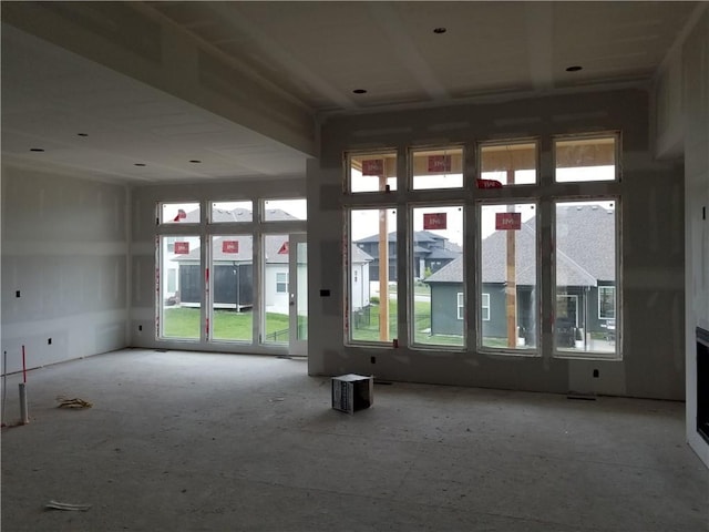 4275 Lake Shore Ct, Basehor, KS 66007 - view of unfurnished room