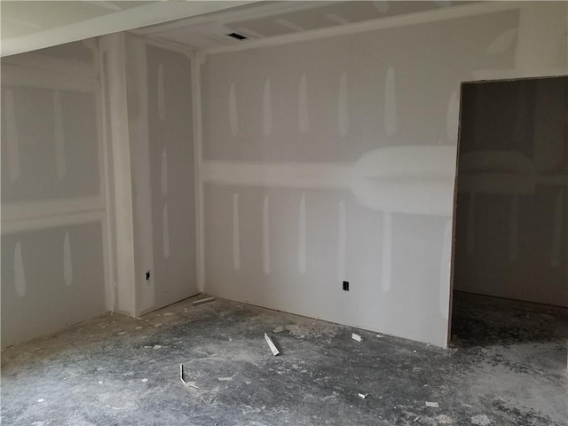 4275 Lake Shore Ct, Basehor, KS 66007 - view of empty room