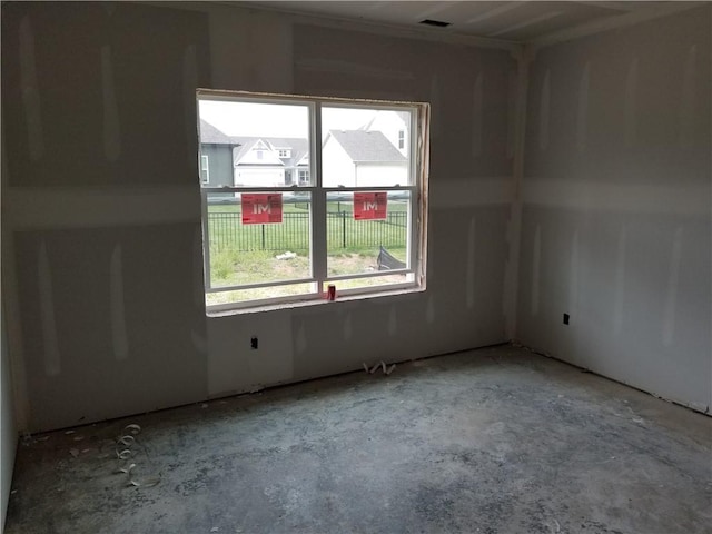 4275 Lake Shore Ct, Basehor, KS 66007 - unfurnished room featuring unfinished concrete floors