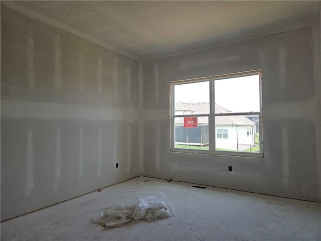 4275 Lake Shore Ct, Basehor, KS 66007 - view of spare room
