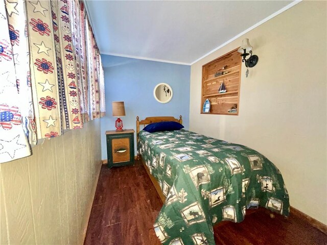 29243 Serene Ave, Warsaw, MO 65355 - bedroom featuring wood finished floors and ornamental molding
