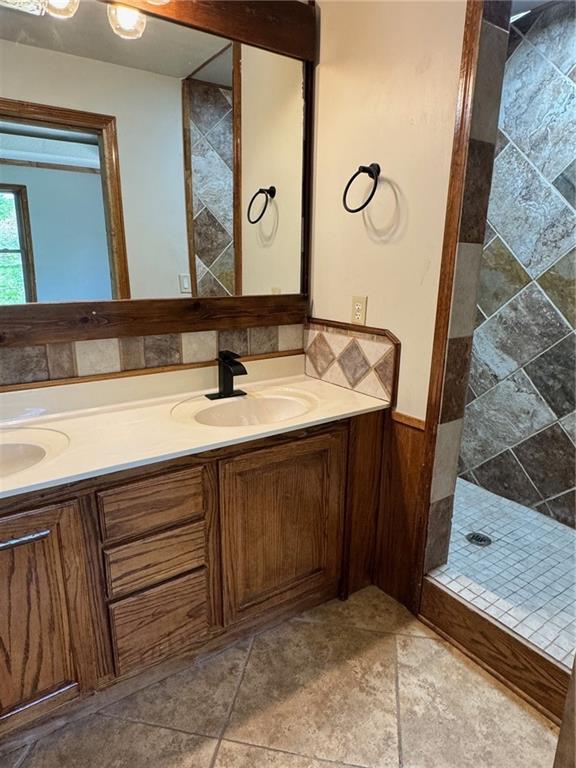 30904 Pressonville Rd, Paola, KS 66071 - photo 11