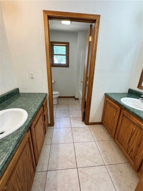 30904 Pressonville Rd, Paola, KS 66071 - photo 14