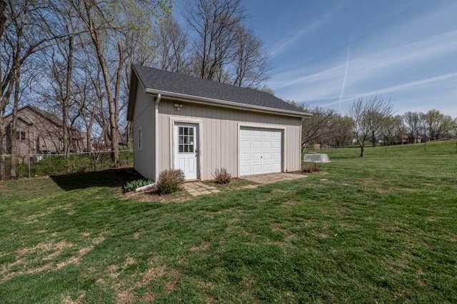 6620 NW 136th St, Kansas City, MO 64164 - detached garage featuring fence