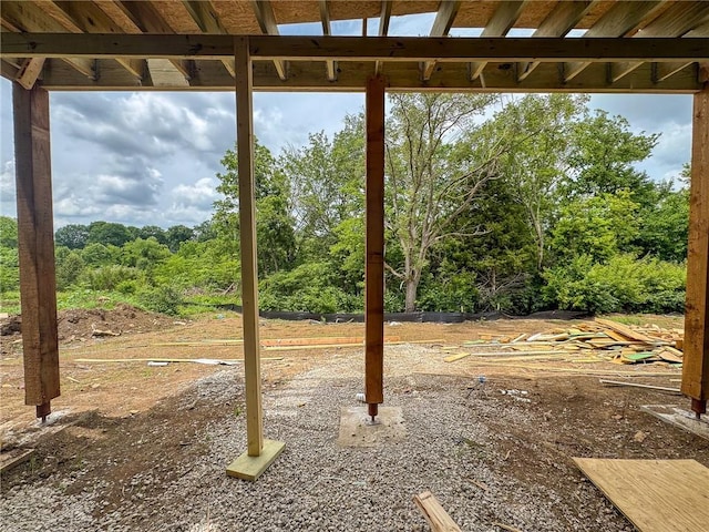 9950 Brockway St, Lenexa, KS 66220 - view of yard