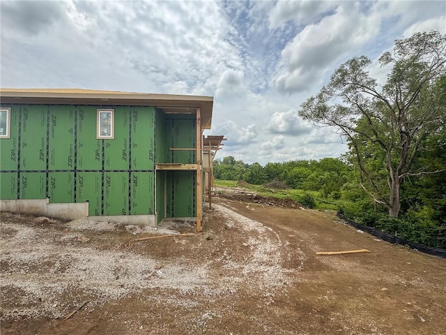 9950 Brockway St, Lenexa, KS 66220 - view of outbuilding