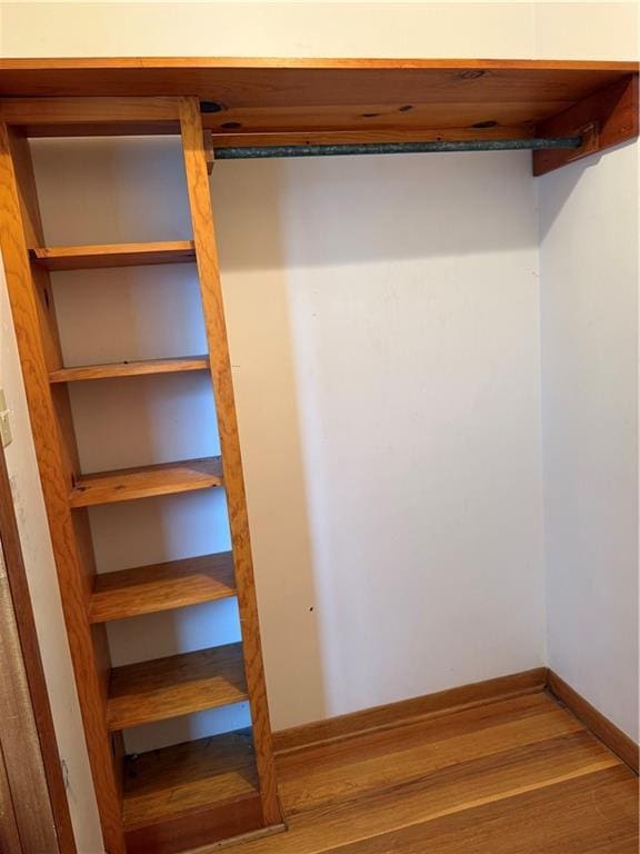 1020 Francis St, Lexington, MO 64067 - view of closet